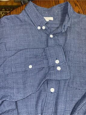 Banana Republic Navy Glen Plaid Button-Down Slim fit long sleeve shirt w/pocket